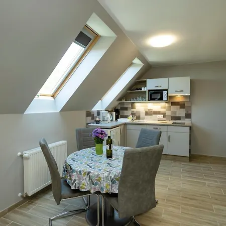 Star Apartment